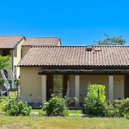 公寓式酒店 5 Beds, Ground Floor With Private Outdoor Area, In With Swimming-pool